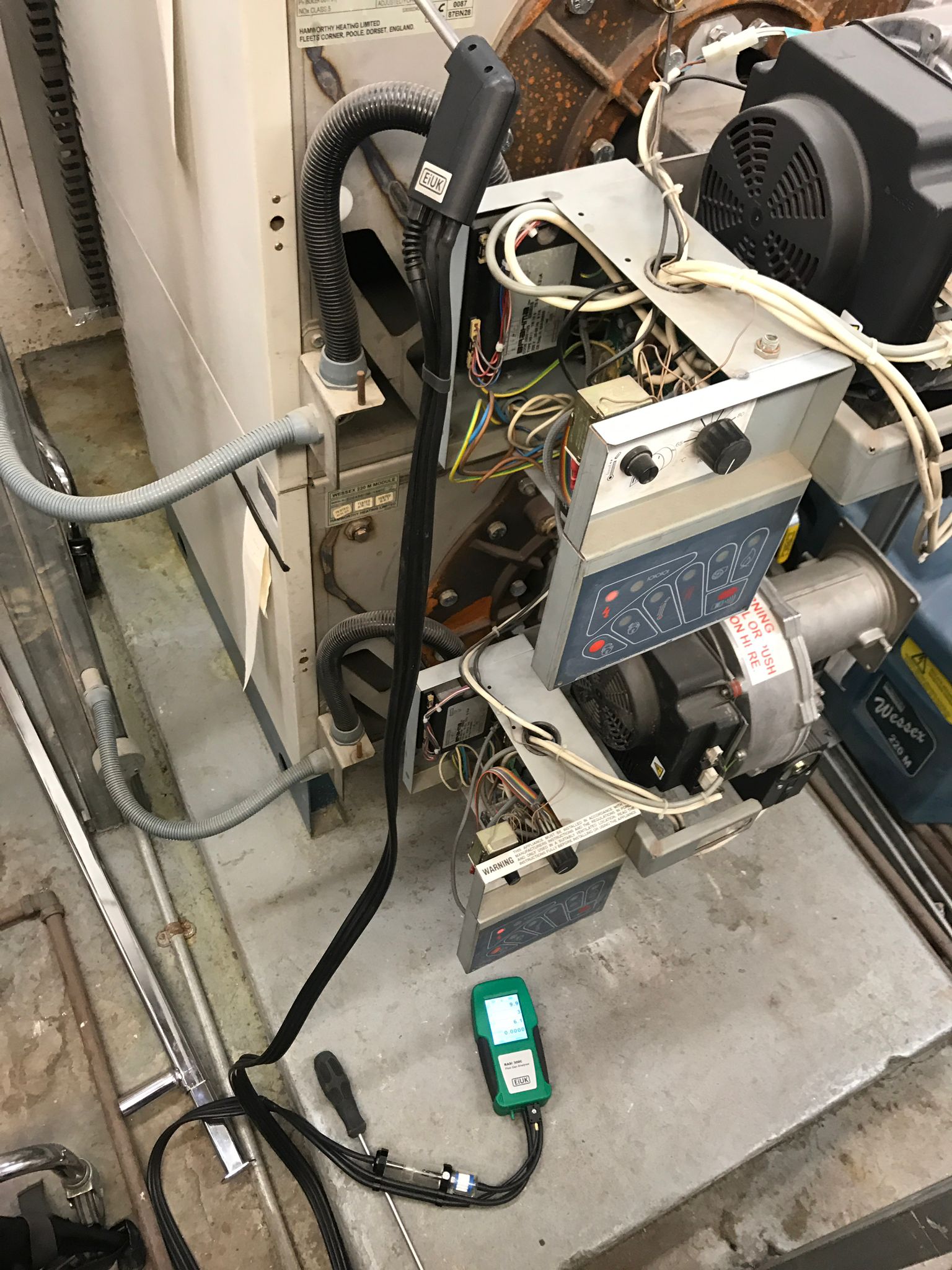 gas safe registered engineer near me New Malden, KT3